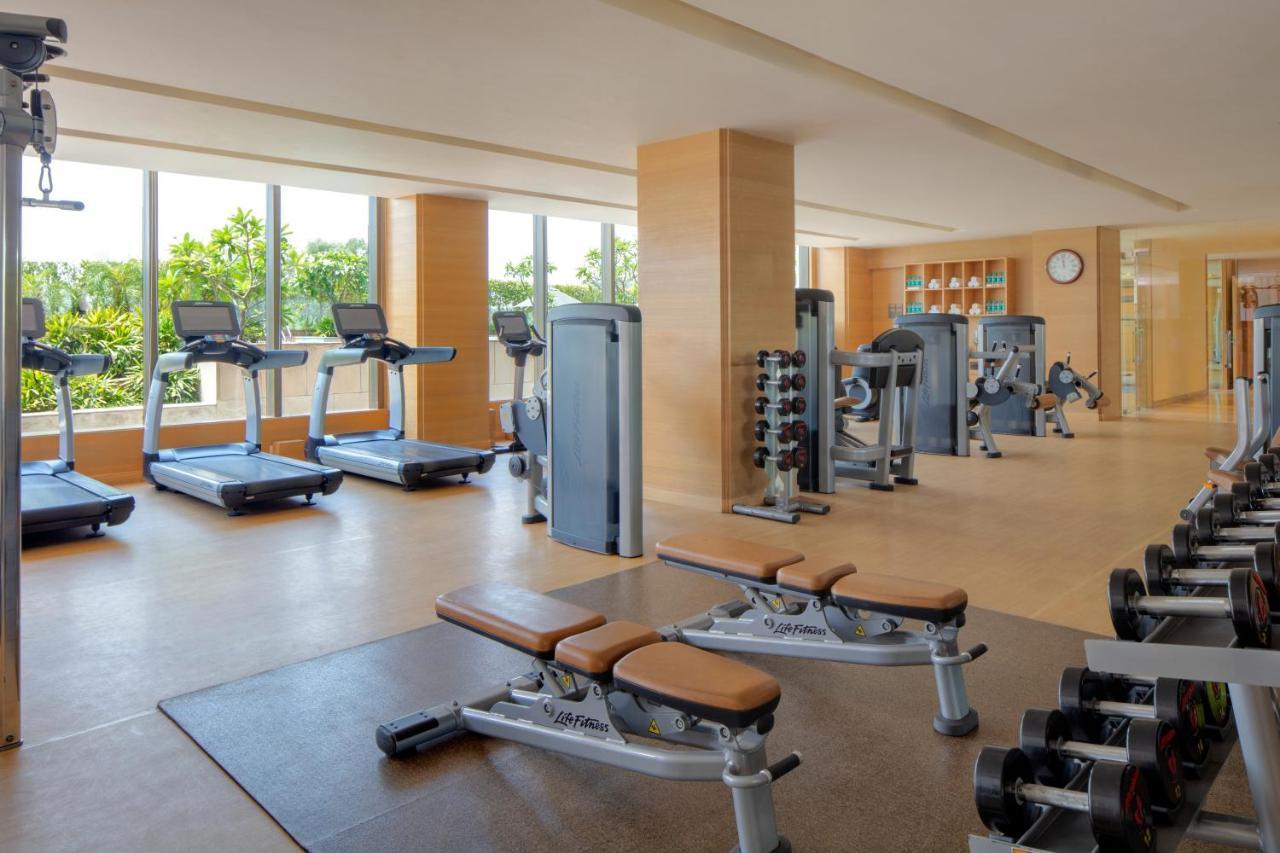 Hyatt Regency Chandigarh Chandīgarh Exterior foto The gym at the Westin Hyderabad