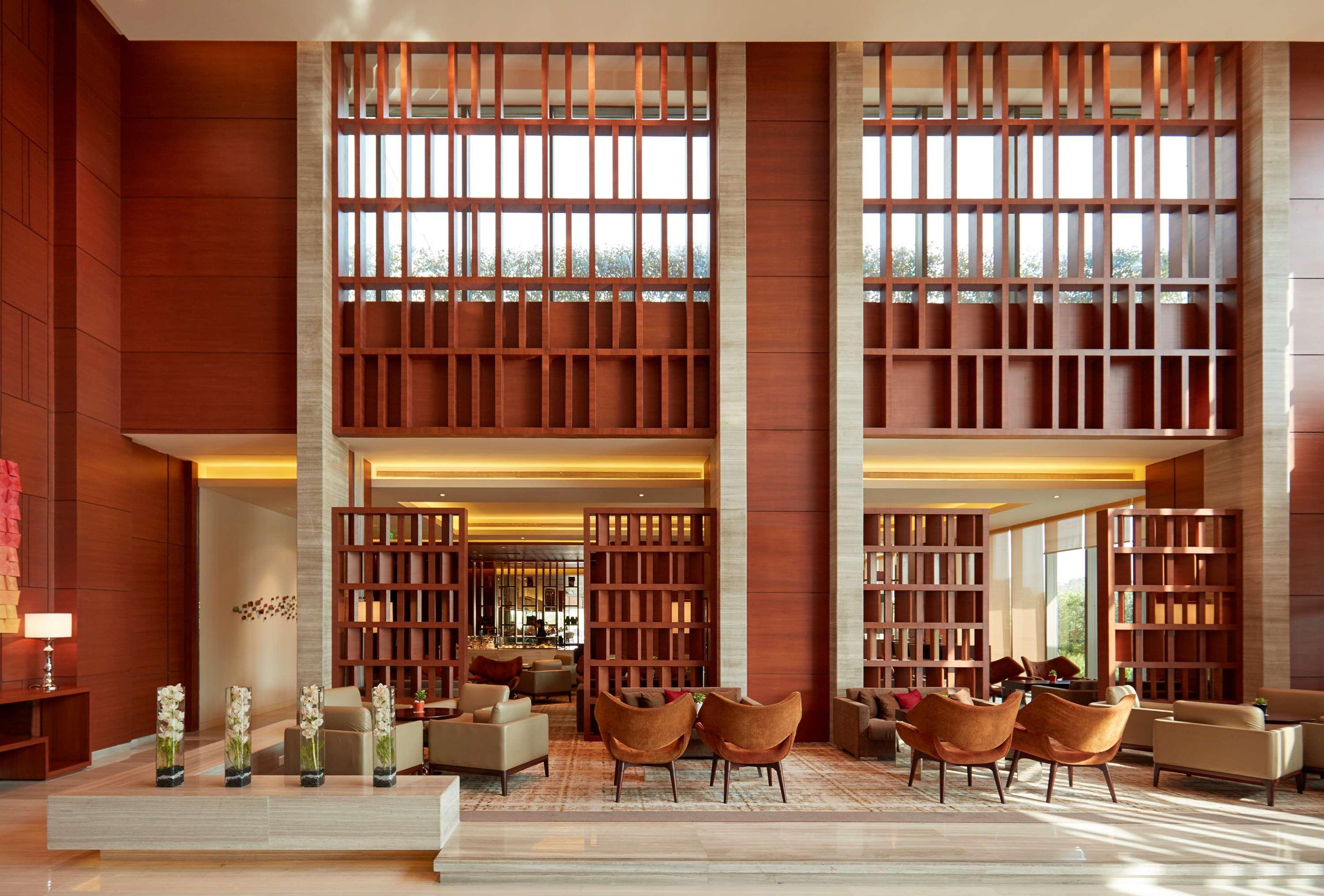 Hyatt Regency Chandigarh Chandīgarh Exterior foto The lobby of the hotel