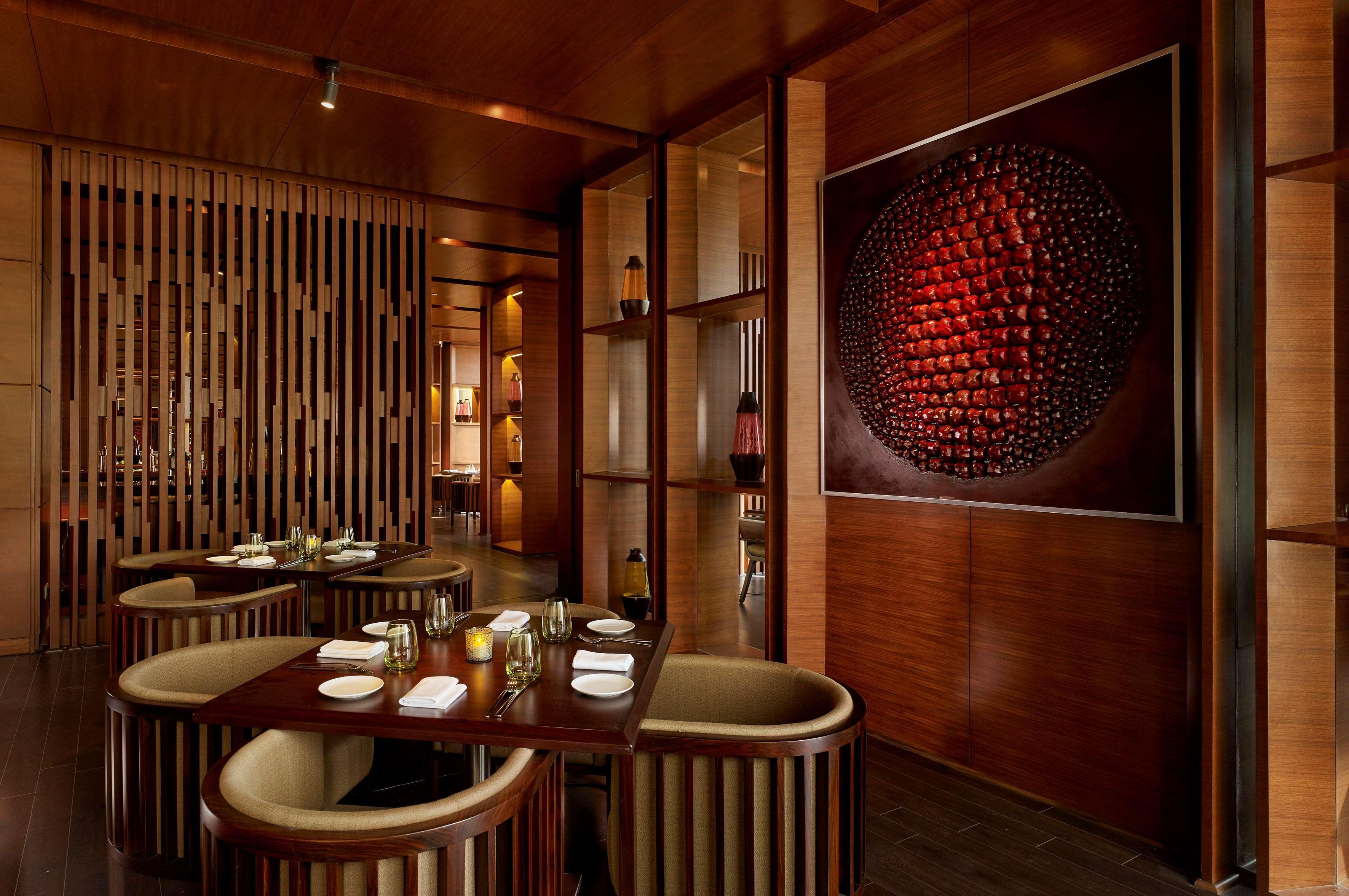 Hyatt Regency Chandigarh Chandīgarh Exterior foto The interior of the restaurant
